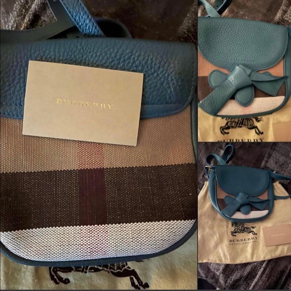 Burberry crossbody purse - Picture 1 of 5